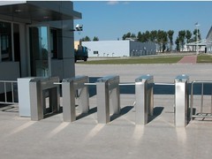 計算機系統(tǒng)集成服務(wù) 構(gòu)建未來智能互聯(lián)的基石